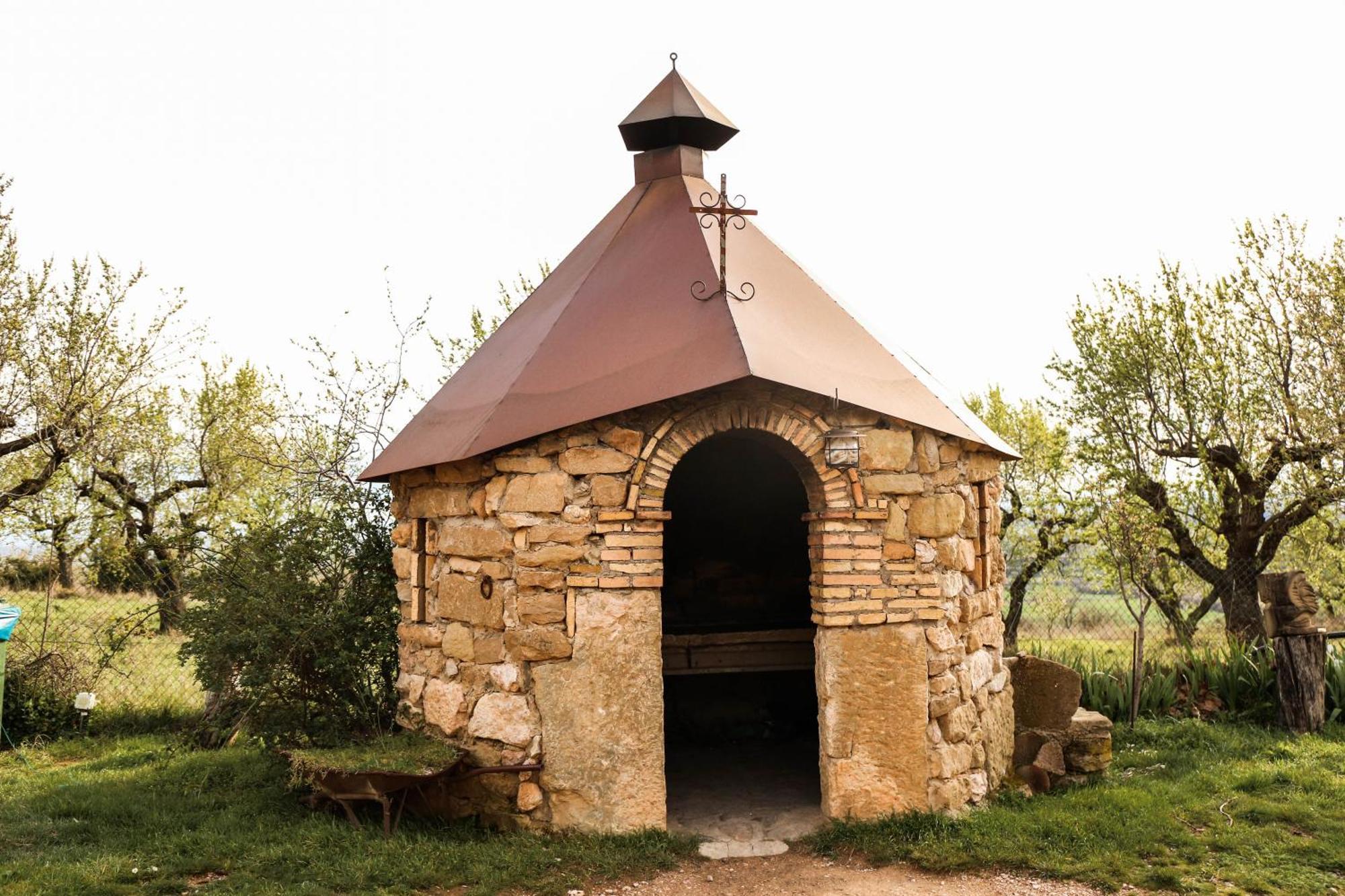 Camping Castillo De Loarre Exterior photo